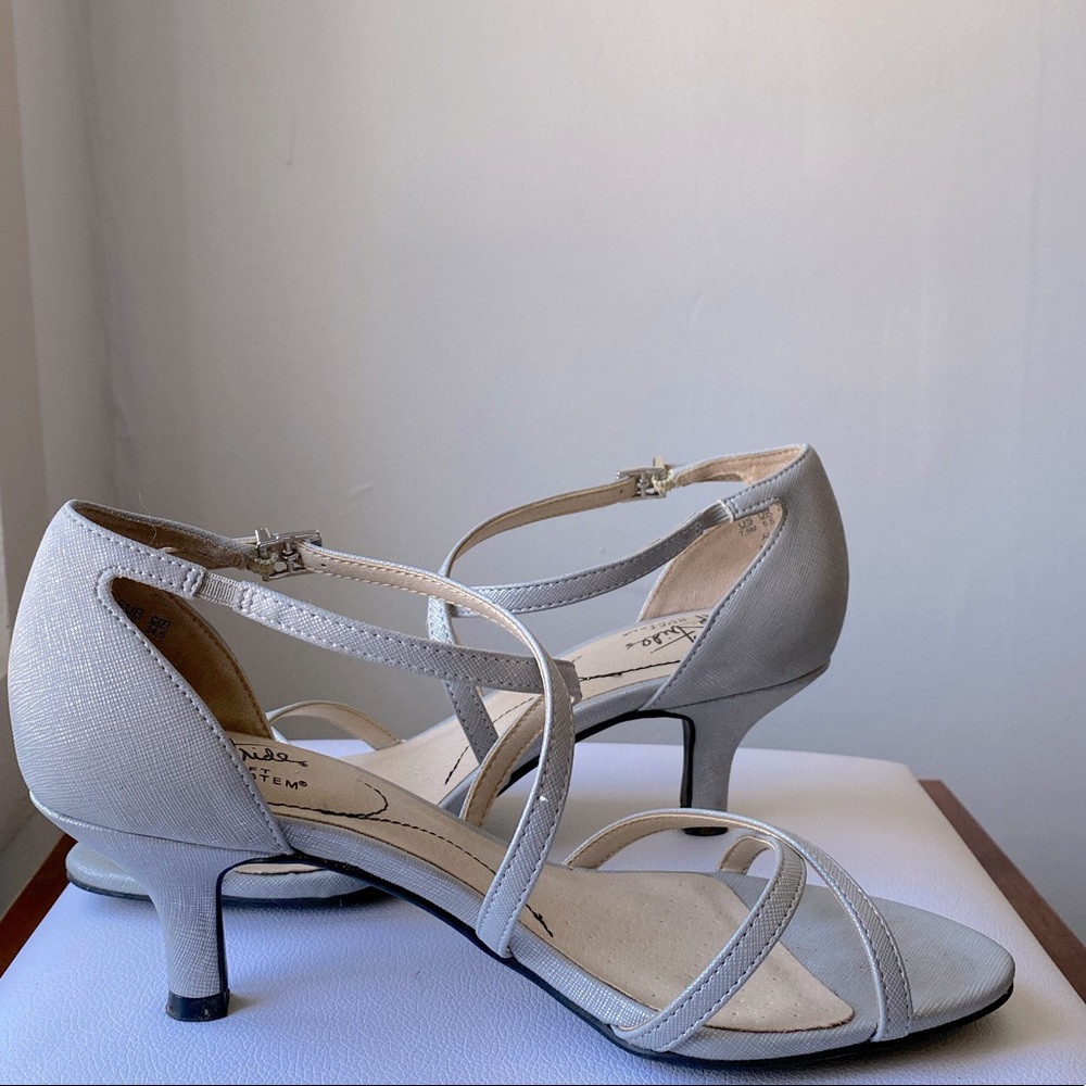 Life Stride Silver Crisscross Strappy Kitten Heels